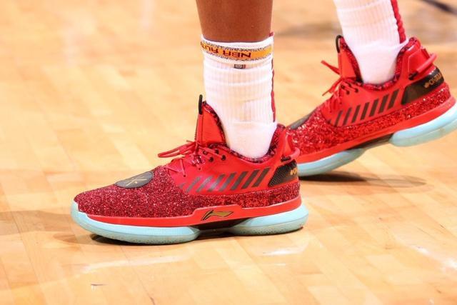 亚历山大32分哈腾21+8 雷霆力克火箭晋级决赛