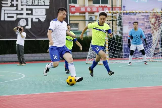 卡塔尔0比5不敌阿联酋 6场比赛丢17球超越国足