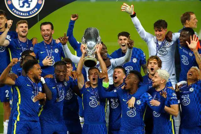 徐杰28分广东击败首钢 周琦10分莫兰德12+12